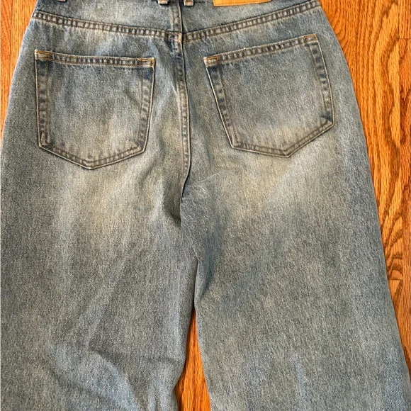 Pull&Bear Boyfriend Jeans, Distressed and Ripped Detail, High Waist, Size 4 / 25 - Picture 12 of 15